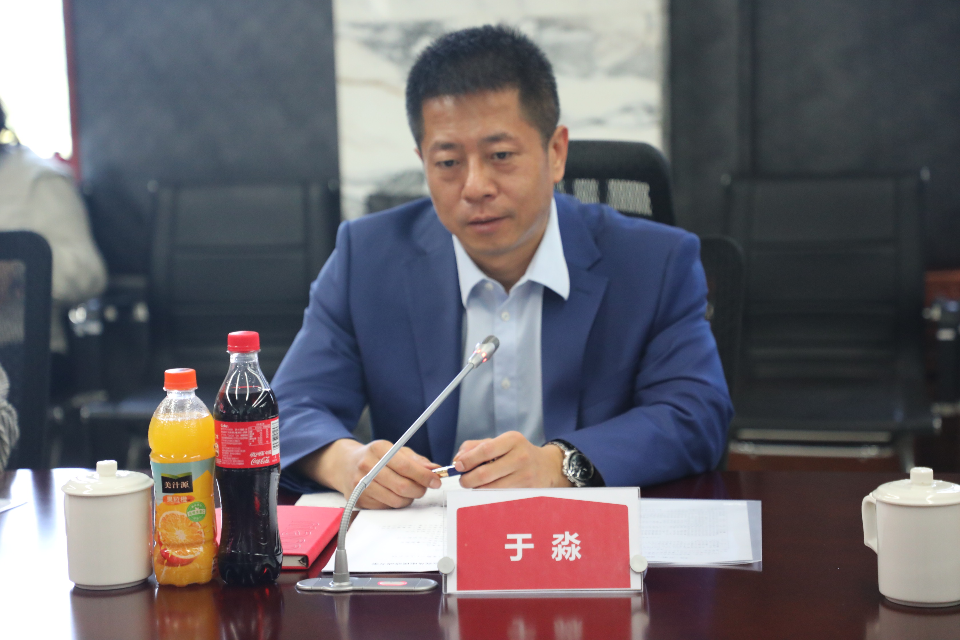 經開區工委副書記、組織人事部部長于淼一行蒞臨美巢參觀督導